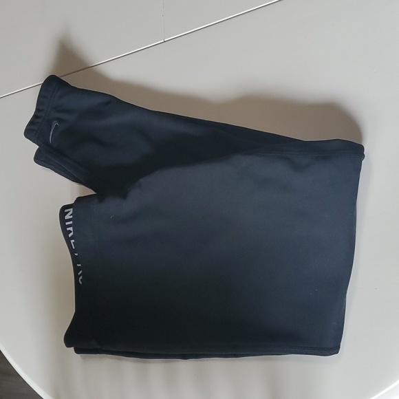 Nike Pants - Women's Nike leggings